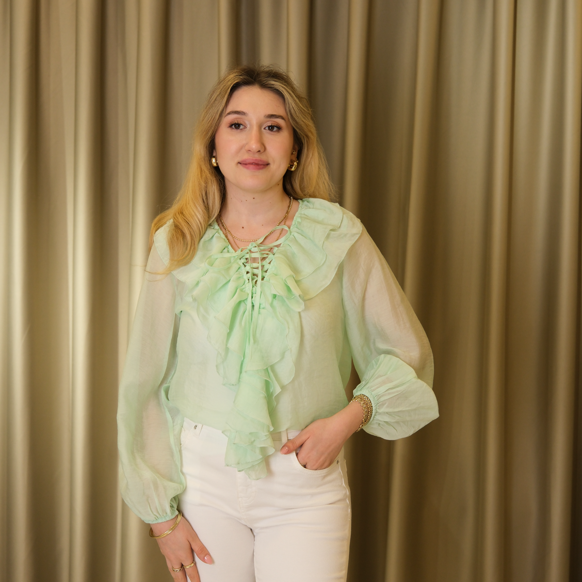 Fırfır Detaylı Şık Bluz